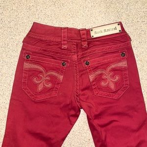Women’s size 25 Rock Revival skinny jeans.